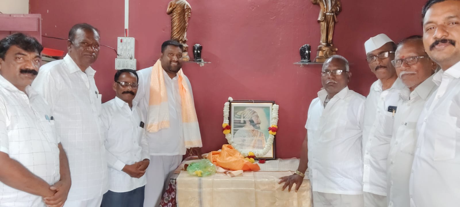 You are currently viewing छत्रपती शिवाजी महाराजांच्या इतिहासातील सुवर्ण क्षण जाणण्यासाठी पुस्तकांतील ज्ञान अवगत करा. बाळासाहेब पाटील